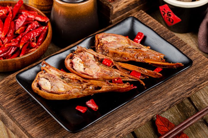 久久香鸭脖实体店技术